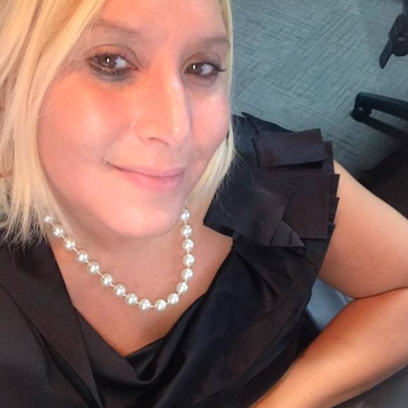 Meet your Posher, Samantha - Picture 1 of 1